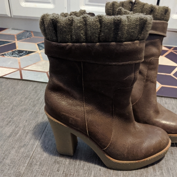 GAP size 8.5 lined heeled boot! π’ - Picture 1 of 3